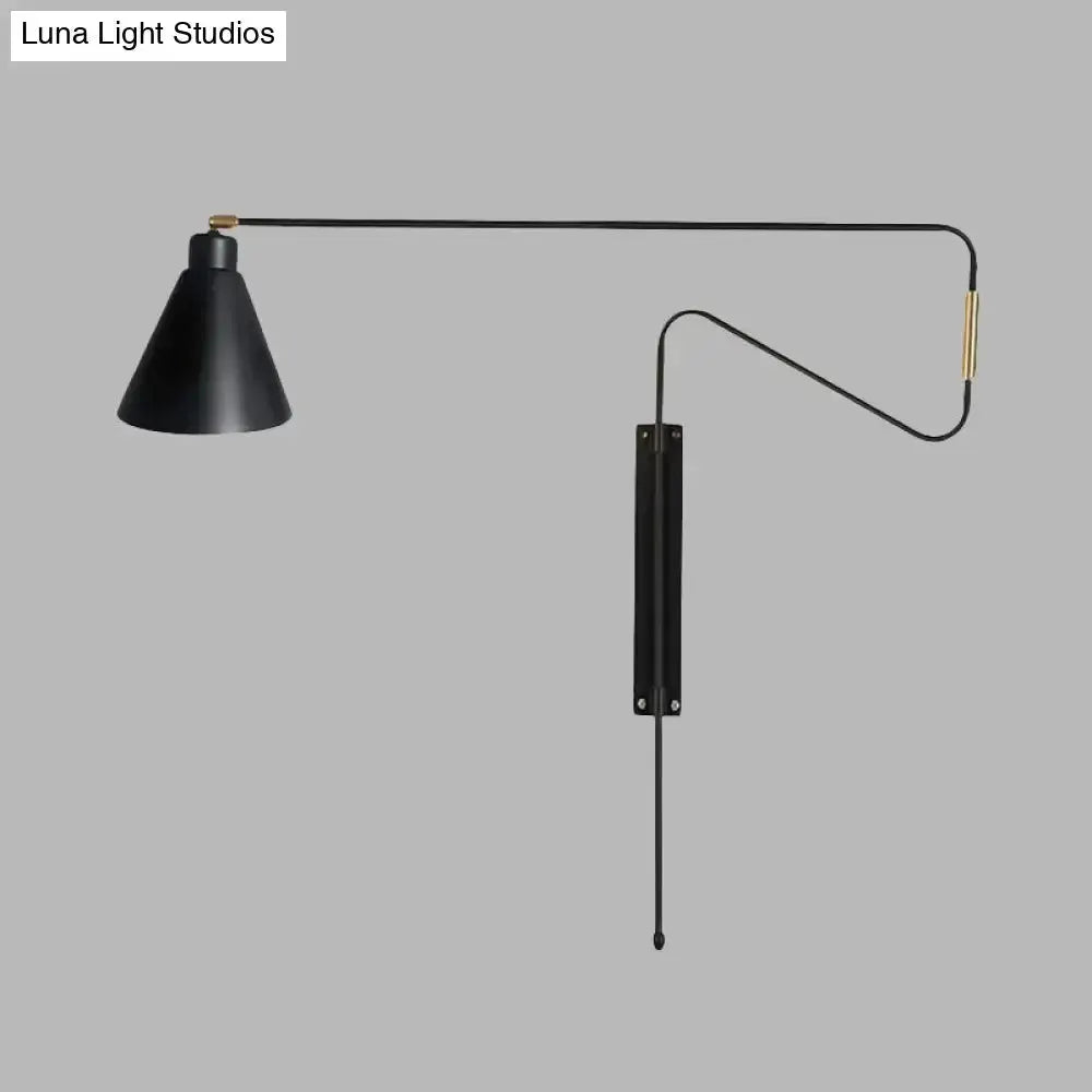 Modern Black Metal Wall Lamp with Long Arm