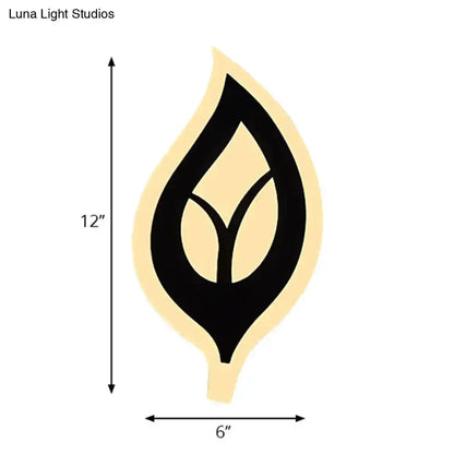 Modern Black and White Leaf Sconce Light