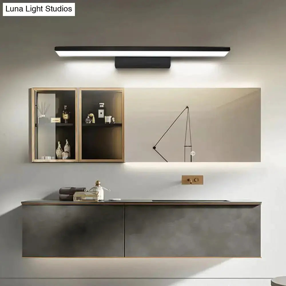 Modern Black and White LED Wall Light for Bath