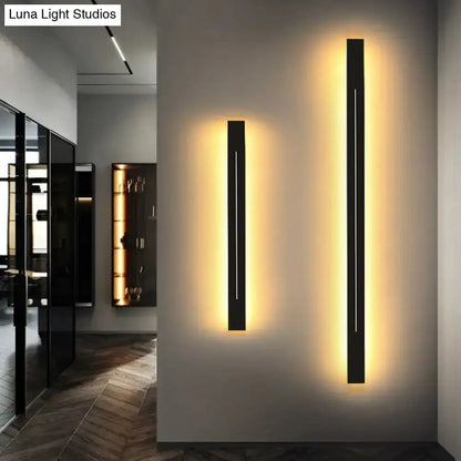 Gold Linear LED Wall Light and Living Room Sconce