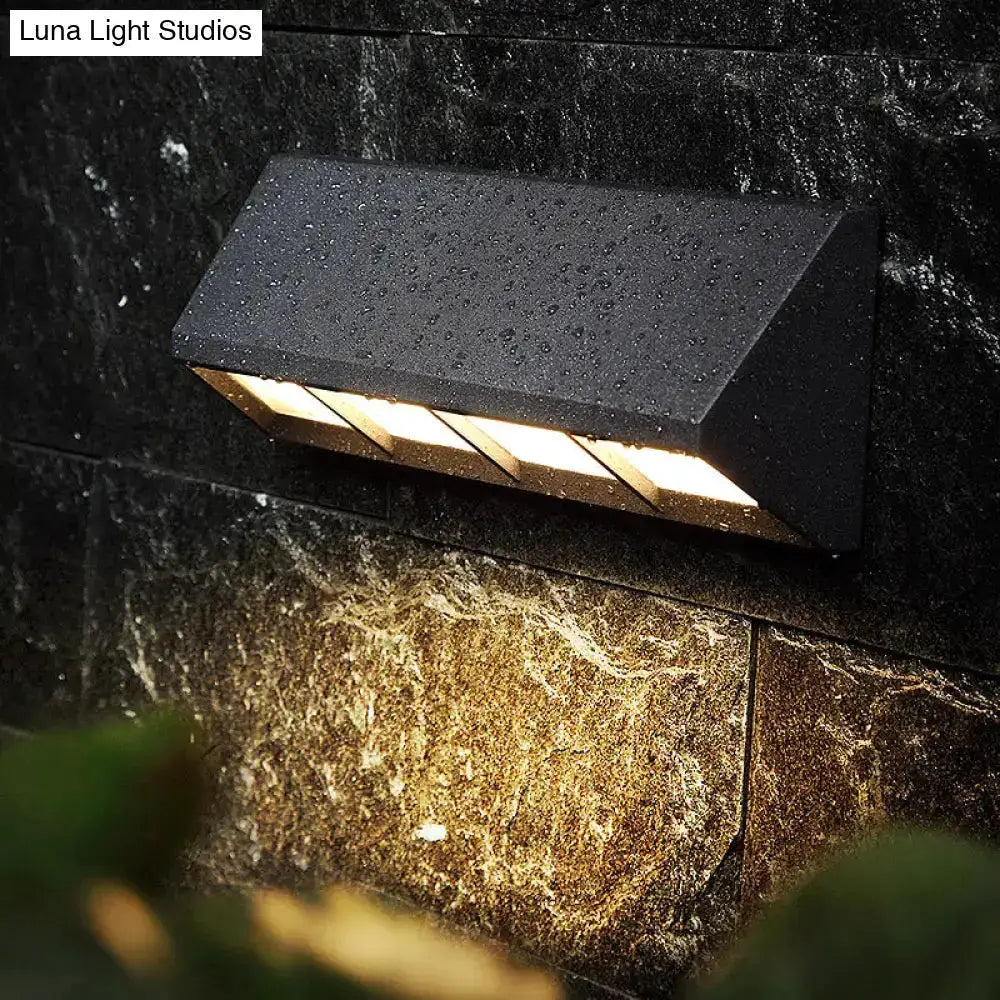 Decorbites modern matte black LED outdoor wall sconce 110v-120v, triple-light right-angle design on Tampa Home & Garden Store