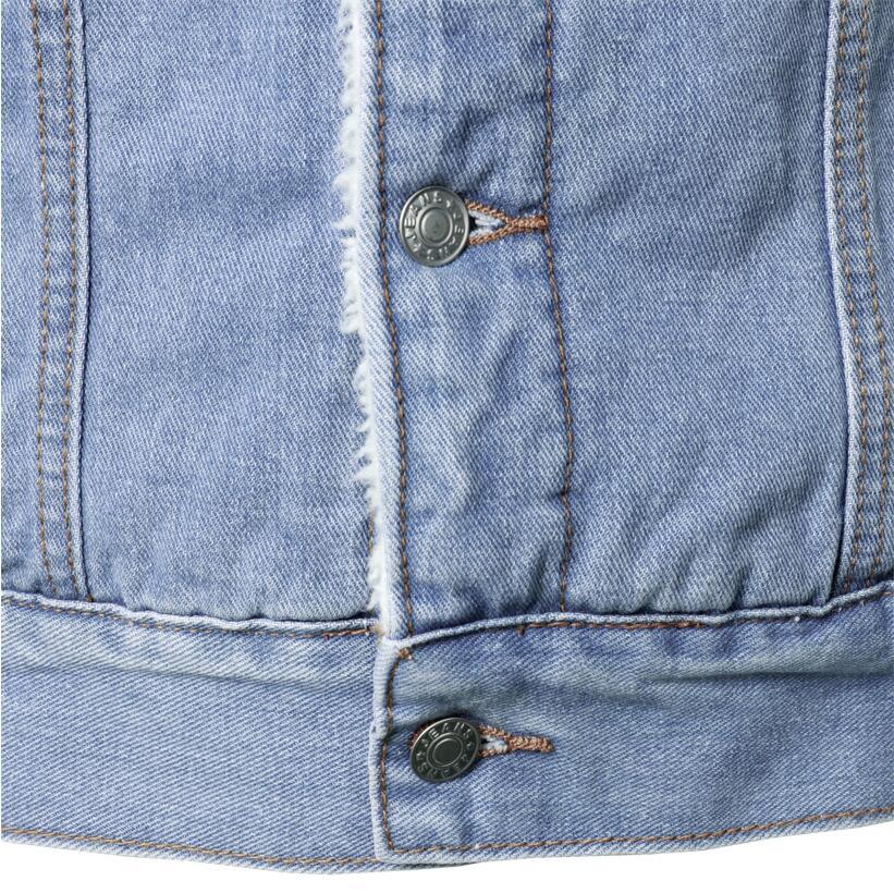 Denim trucker jacket Stevvex in light blue with metal buttons close-up detail on Tampa Home & Garden Store