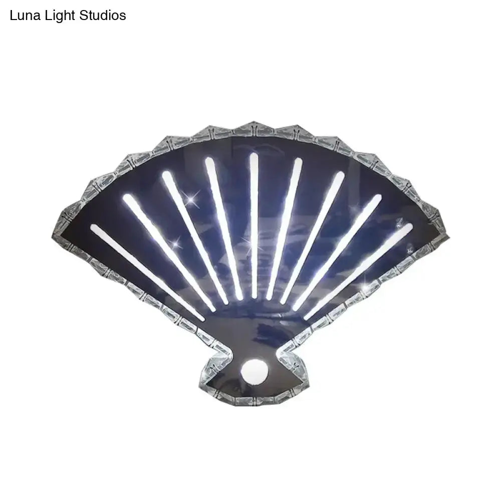 Modern Silver Fan Wall Lamp with Scalloped Led