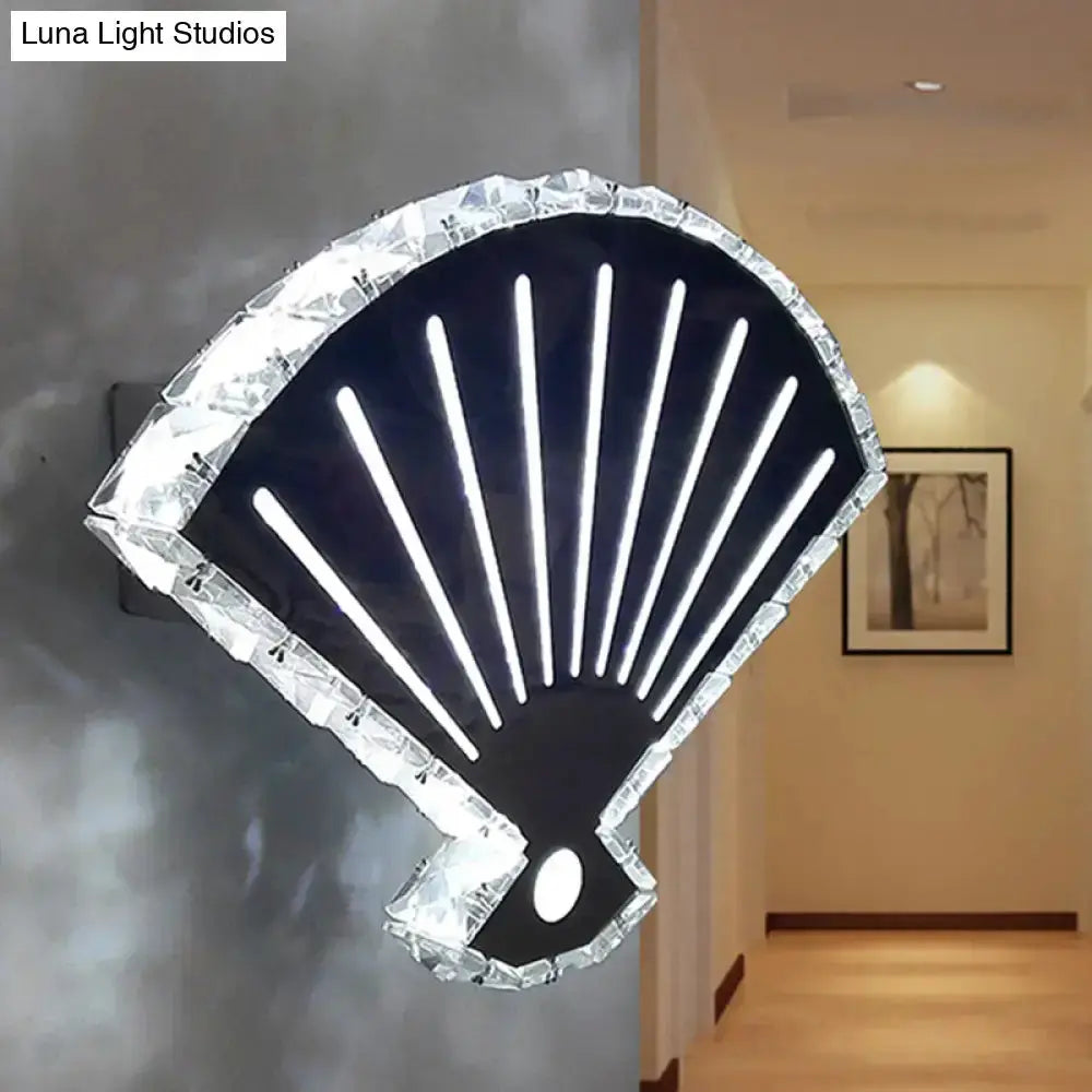 Modern Silver Fan Wall Lamp with Scalloped Led