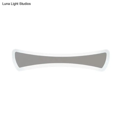 Ultra-Thin LED Silver Vanity Lamp: Modern Acrylic Wall Sconce Lighting for Bathrooms
