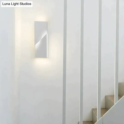 Modern White Geometric Wall Lamp for Living Room