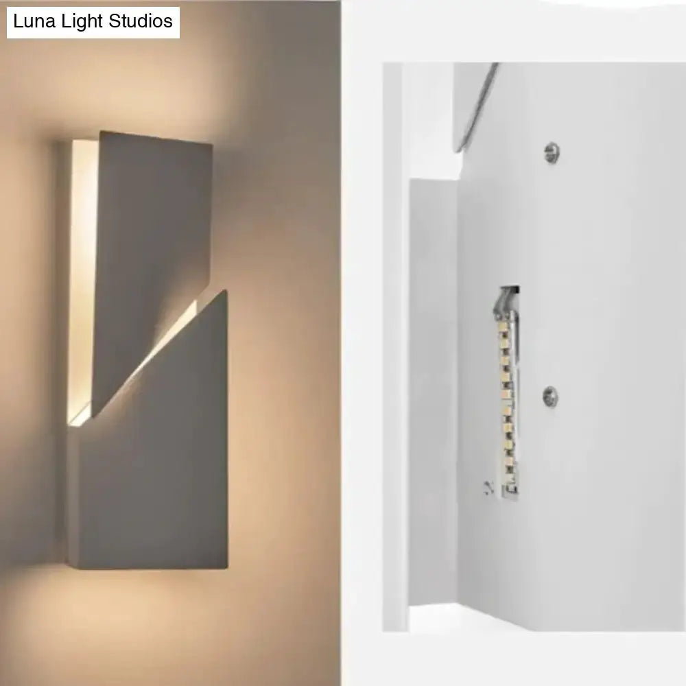 Modern White Geometric Wall Lamp for Living Room