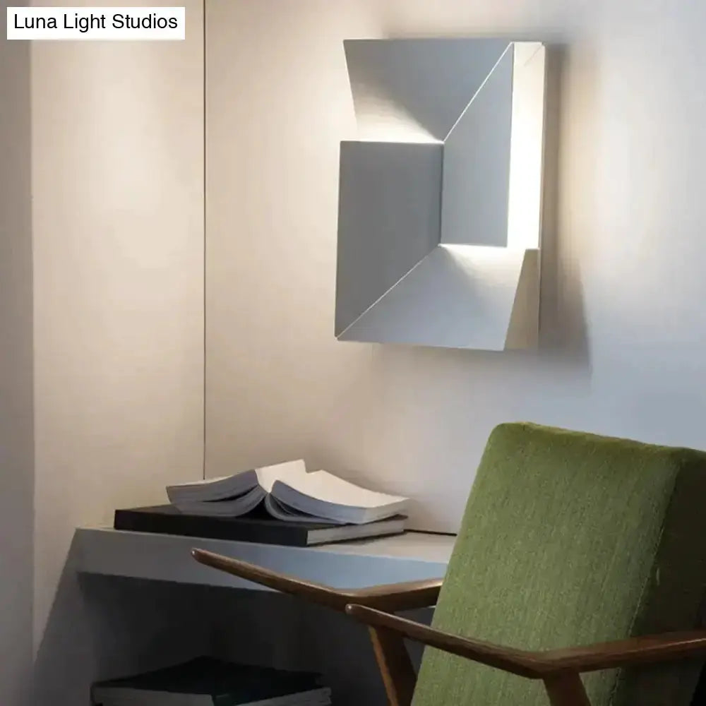 Modern White Geometric Wall Lamp for Living Room
