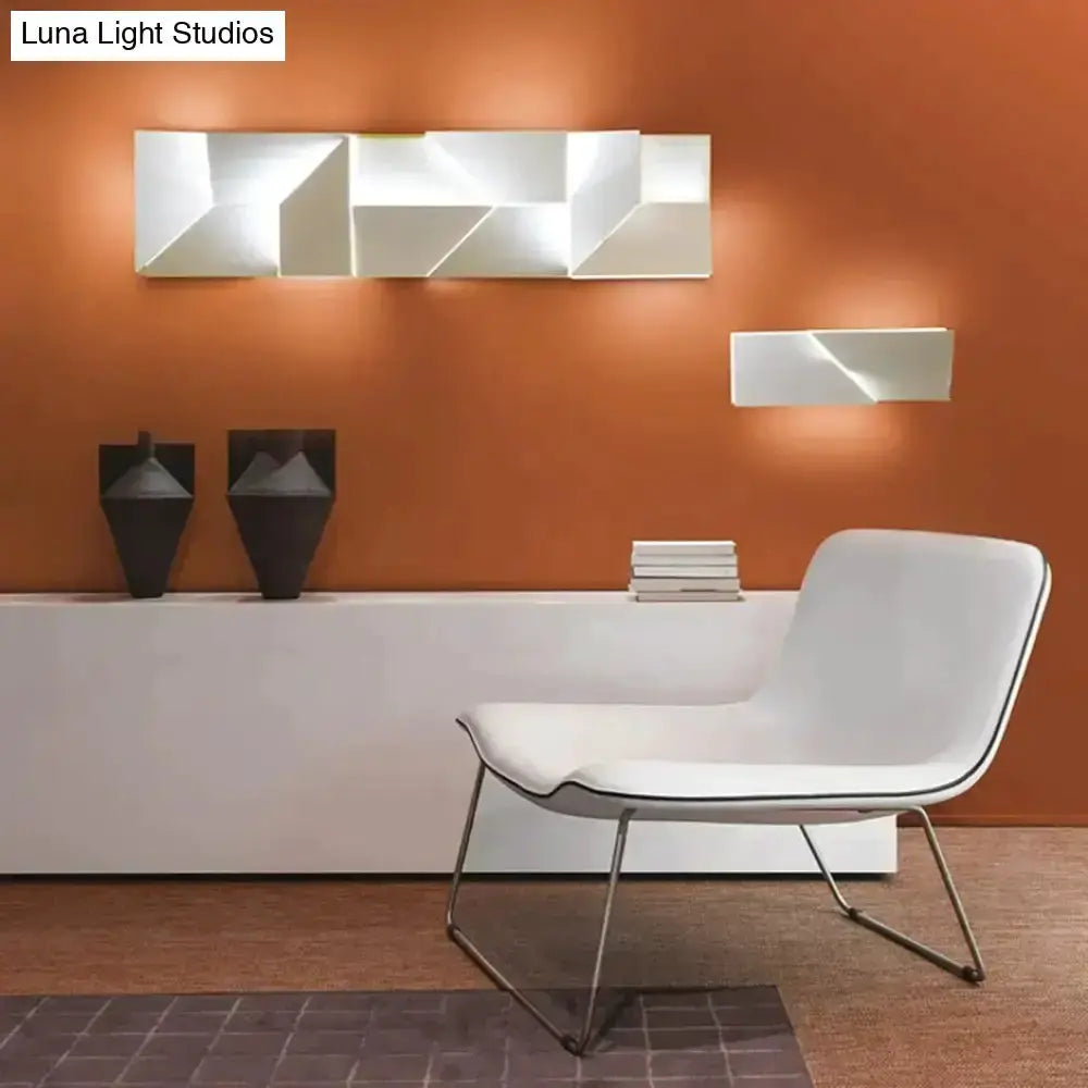 Modern White Geometric Wall Lamp for Living Room