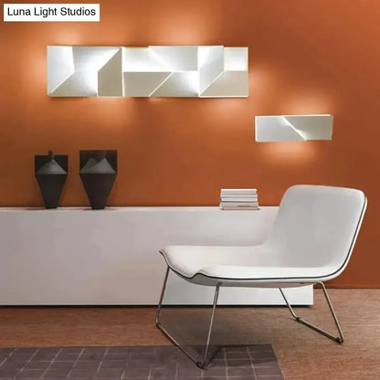 Modern White Geometric Wall Lamp for Living Room