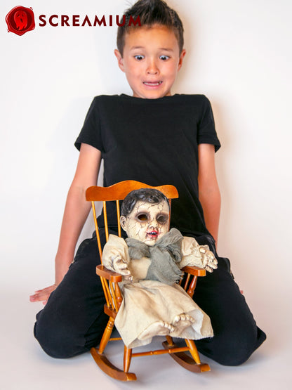 Muñeca espeluznante de cara agrietada con sonido: decoración de Halloween de 35 cm de alto