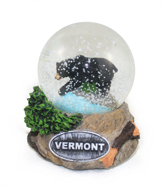 Bola de nieve de oso negro pequeño