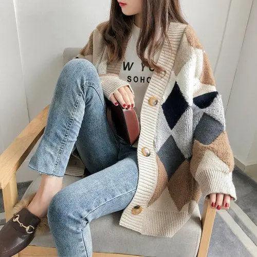Stevvex casual knit cardigan mid-length beige cream argyle with wooden buttons on Tampa Home & Garden Store