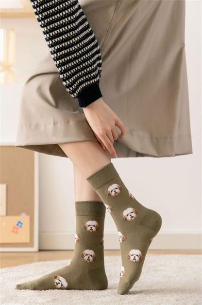 Stevvex Pomeranian dog face print crew socks in olive green cotton, unisex mid-calf on Tampa Home & Garden Store