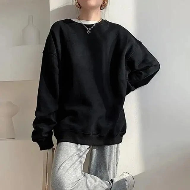 Sweatshirt Stevvex black fleece crew neck, long sleeves, loose fit with grey joggers on Tampa Home & Garden Store