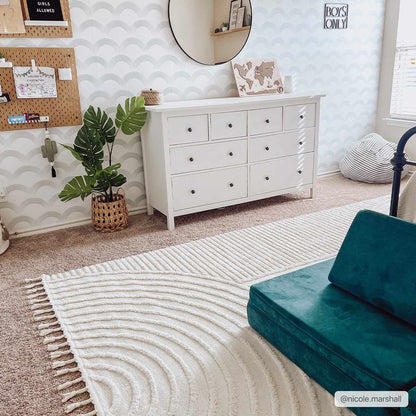 Guiling 3D Rainbow Area Rug with Tassels, white textured rug with ripple pattern and tassels on Tampa Home & Garden Store