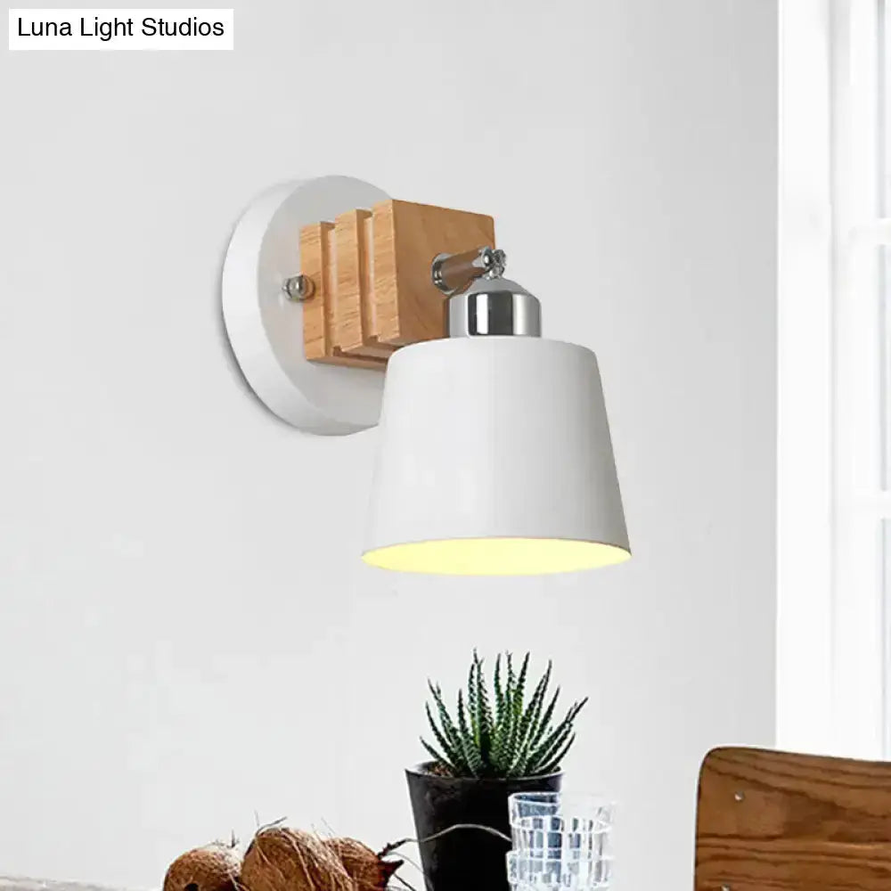 Nordic White Ceramic Rotatable Wall Lamp