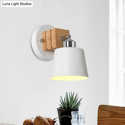 Nordic White Ceramic Rotatable Wall Lamp