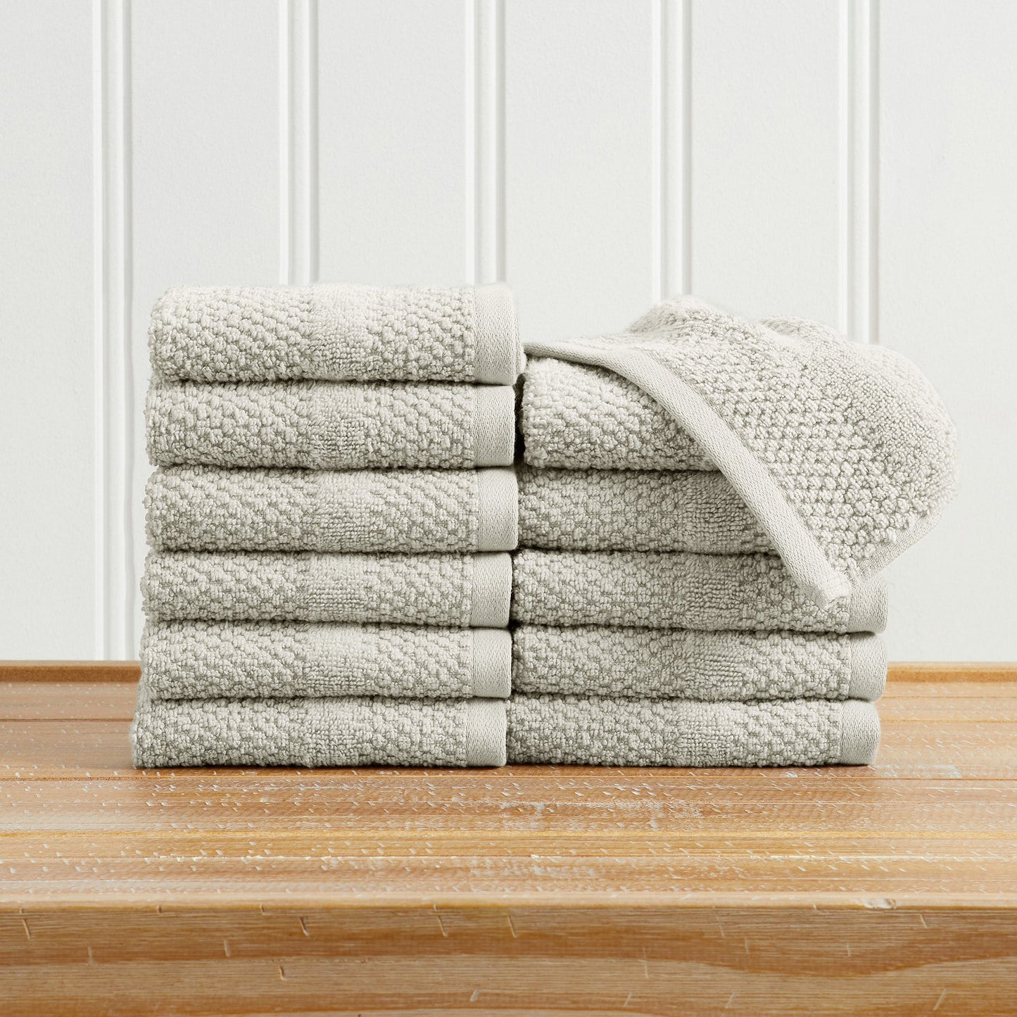 Pure Cotton Woven Bath Towel Set and a Soft Feel