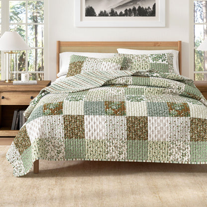 the Damia Floral Patchwork and Soft Quilt Set