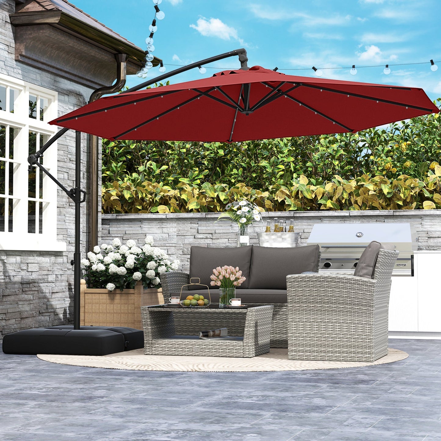 Sombrilla colgante solar de 10 pies con base y 32 luces LED - Color vino
