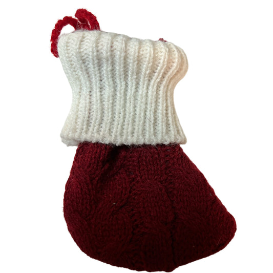 Ornement de chaussette tricotée rouge et blanche