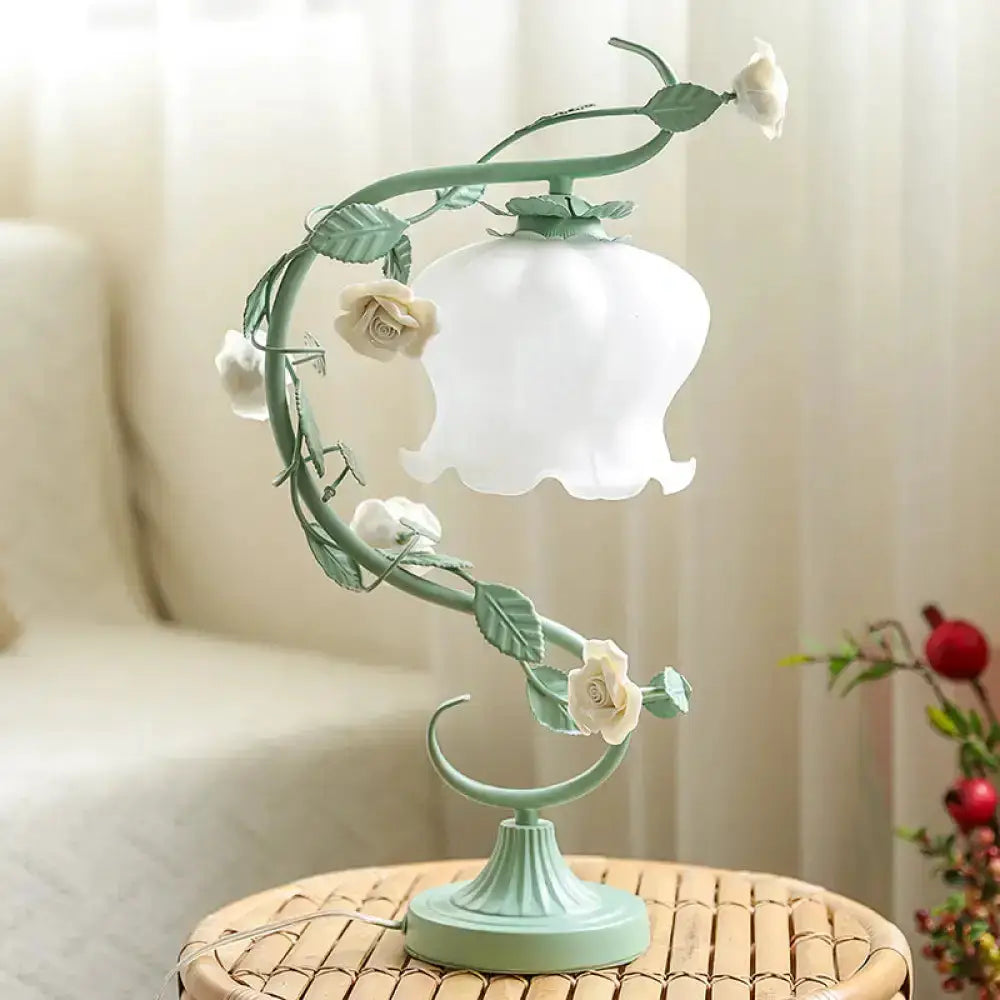 Pastoral Turquoise Rose Table Lamp USB Charger