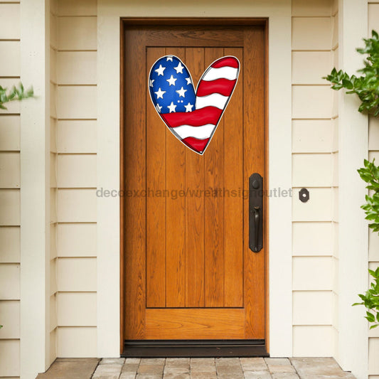 Colgador de puerta Corazón patriótico, Agujeros para lazo cortados, cartel de madera, DECOE-W-903437, Colgador de 22"