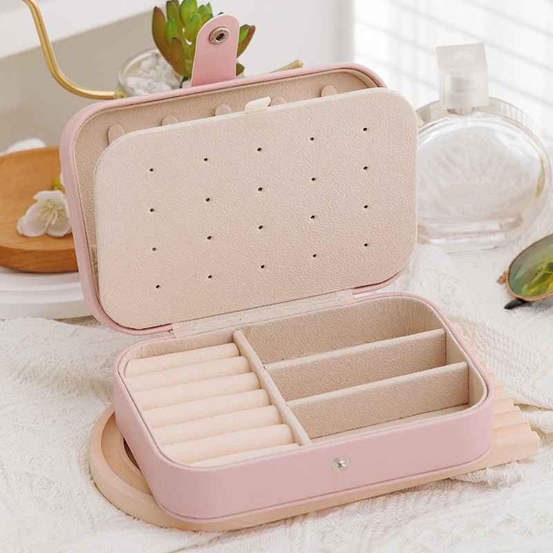 Portable travel jewelry box Shaketea, pink PU leather organizer with padded dividers on Tampa Home & Garden Store