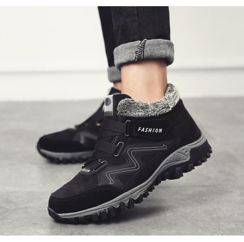 Stevvex winter high-top boots with fur lining, black leather and non-slip rugged outsole on Tampa Home & Garden Store