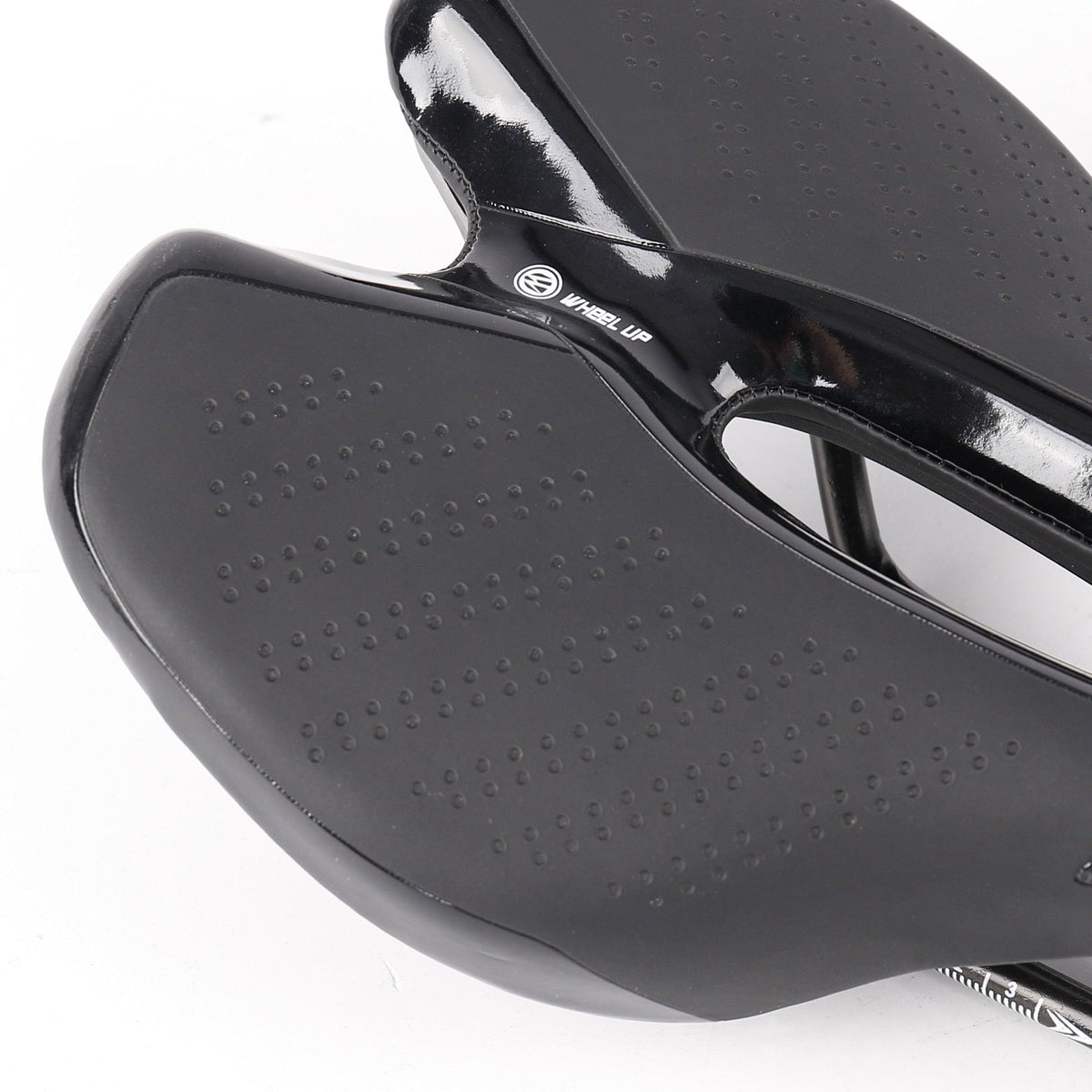 Stevvex bicycle saddle ST90SP5111FVT, black with textured grip dots on Tampa Home & Garden Store