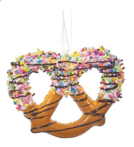 Ornement en bretzel givré -
