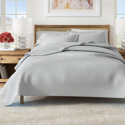 the Alicia Solid Quilt and Classic Stitch Set