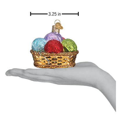 Adorno de cristal con forma de cesta de hilo