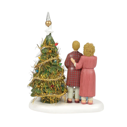 The Family Opens Their Gifts - Tampa Home & Garden Store