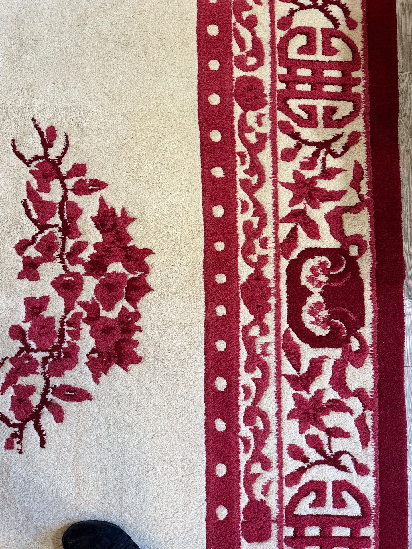 Tapis rouge et beige de style Art déco chinois, 11 x 15