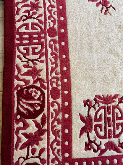 Tapis rouge et beige de style Art déco chinois, 11 x 15