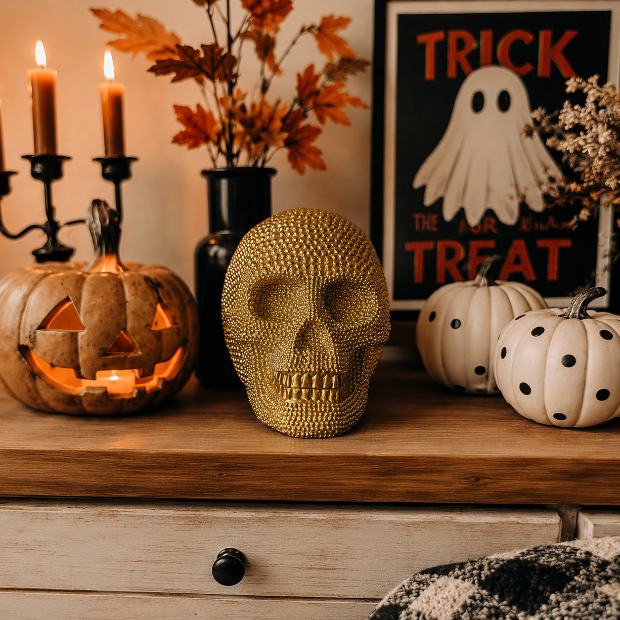 Resin Skull Gold