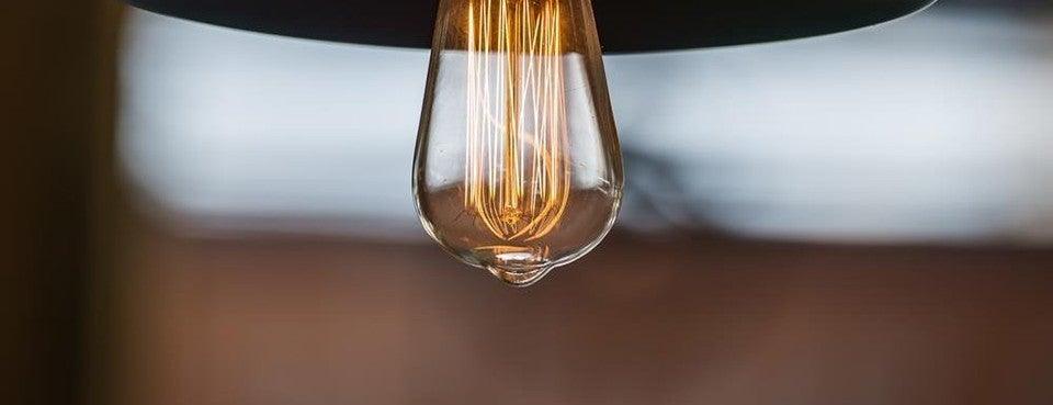 Stevvex retro Edison bulb clear glass with visible warm filament, E27 40W vintage lighting on Tampa Home & Garden Store