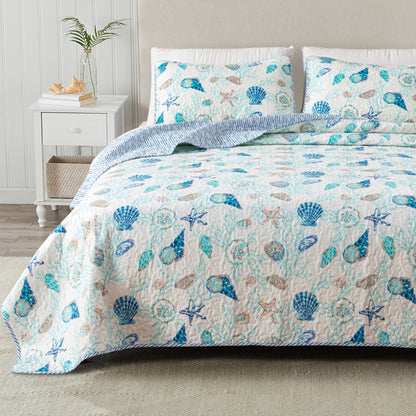 Coastal Blue Microfiber Quilt Set and Bedding