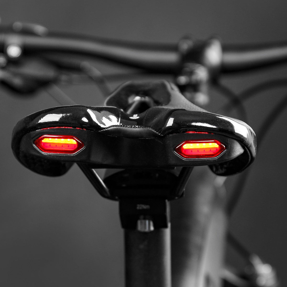 Comfortable bike saddle with taillight and USB, Stevvex, black on Tampa Home & Garden Store