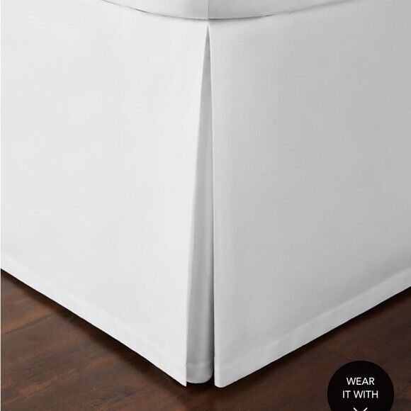 Hudson Park Collection 680TC Sateen Bedskirt, white, Vanessa Jane, new with tags on Tampa Home & Garden Store