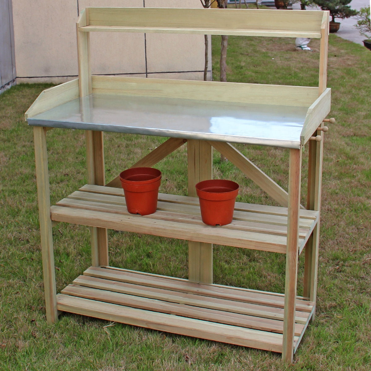 Banco de trabajo de madera para jardinería