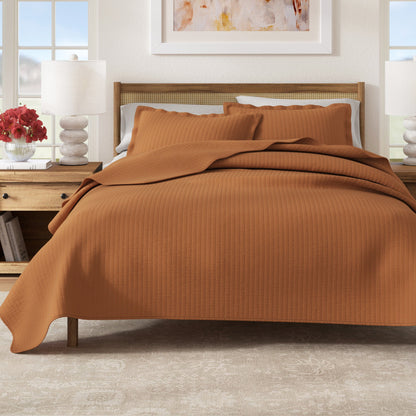 the Alicia Solid Quilt and Classic Stitch Set
