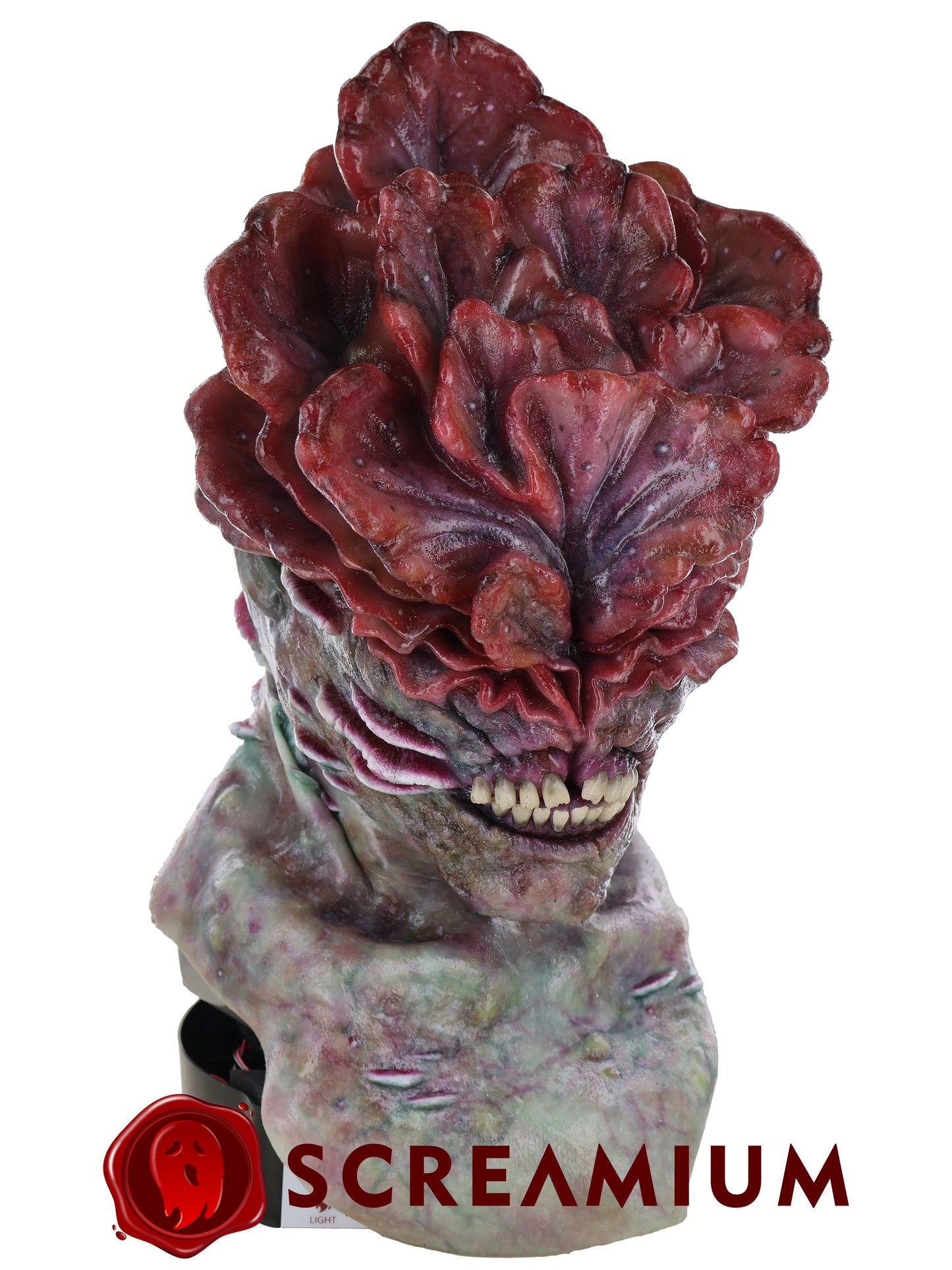 SCREAMIUM motorized mannequin head mask display with red gore texture and sound effects on Tampa Home & Garden Store