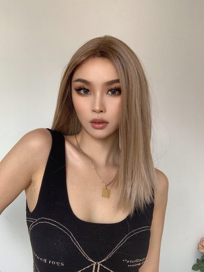 Stevvex short straight lace-front synthetic wig blonde, shoulder-length for women on Tampa Home & Garden Store
