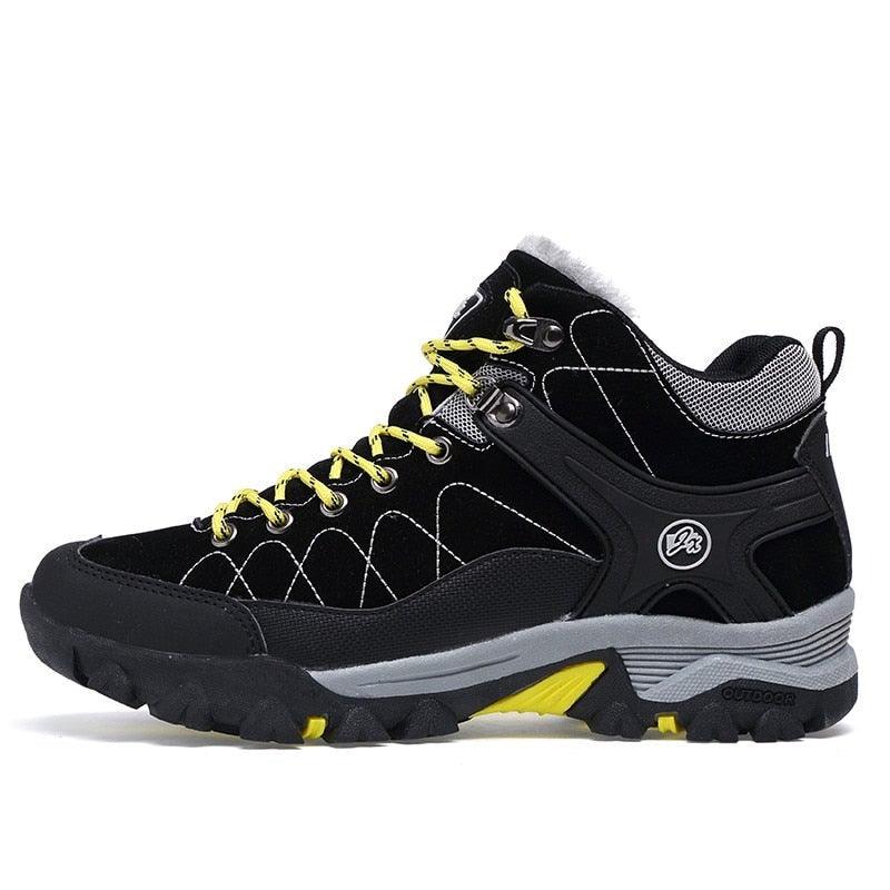 Men's black winter hiking boots Stevvex with fur lining and yellow laces on Tampa Home & Garden Store