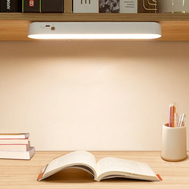 Desk lamp Stevvex white LED, USB rechargeable, touch switch on Tampa Home & Garden Store