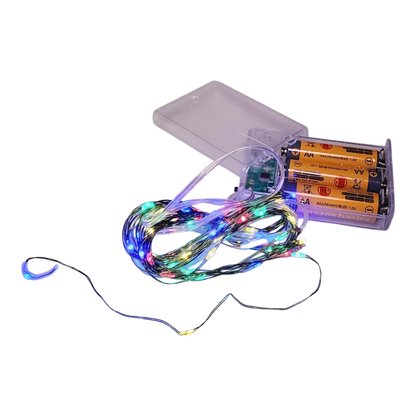 Guirnalda de luces LED multicolor con cable verde y 50 luces a batería