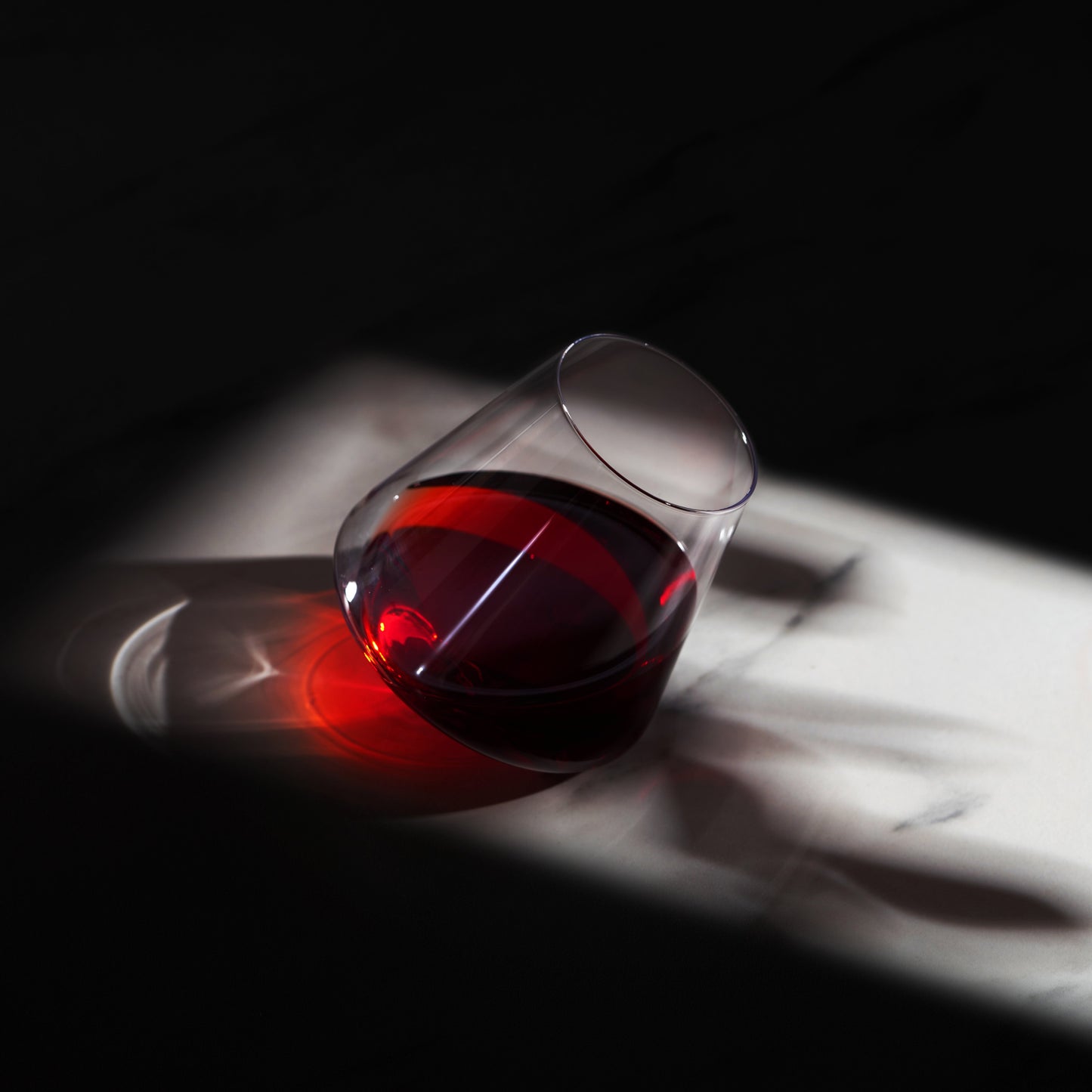 Premium Set of Two Rolling Crystal Wine Glasses